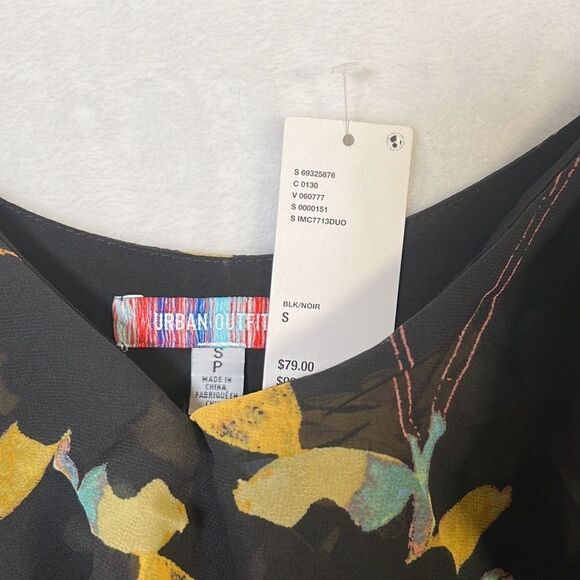 Urban outfitters Teyanna Floral‎ Cold Shoulder Mini Dress-NWT - Picture 6 of 8